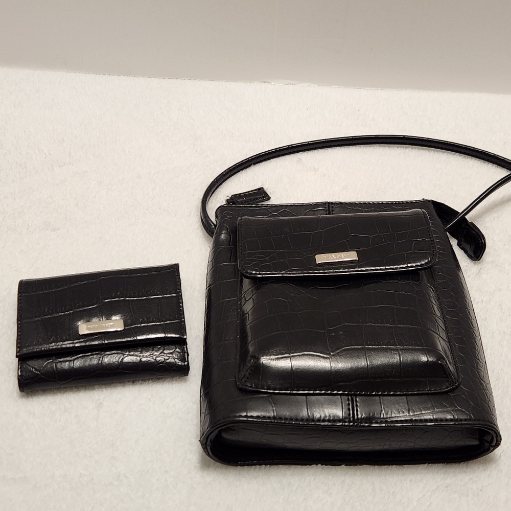 ⭐️ Nine West Black Faux Alligator Crossbody Bag with Matching Wallet